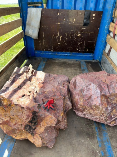 Ландшафтные глыбы красно-фиолетовые 200-1000 килограмм купить в Республике Крым