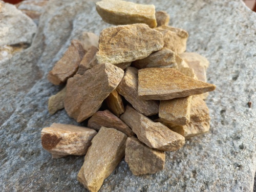 Златолит жёлтый декоративная каменная крошка купить в Республике Крым