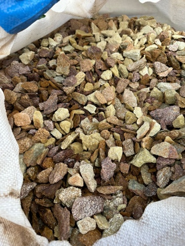 Златолит персиковый декоративная каменная крошка купить в Республике Крым