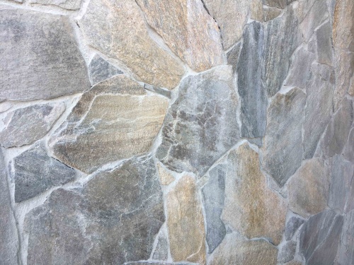 Плитняк златолит Уральский  для фасада купить в Республике Крым