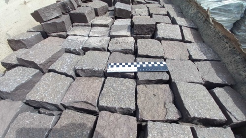 Лемезит колотая брусчатка 10 * 10 см. для парковки купить в Республике Крым