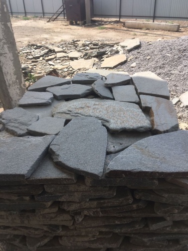 Златолит серебристый галтованный для лестниц купить в Республике Крым